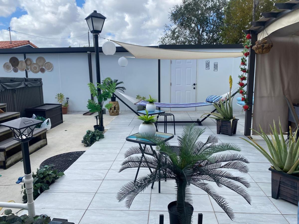 Tiny Place W Private Hot Jacuzzi 7 Min To Miami International Airport Eksteriør billede