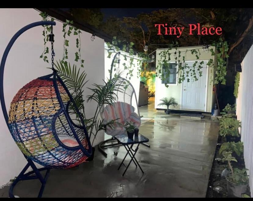 Tiny Place W Private Hot Jacuzzi 7 Min To Miami International Airport Eksteriør billede