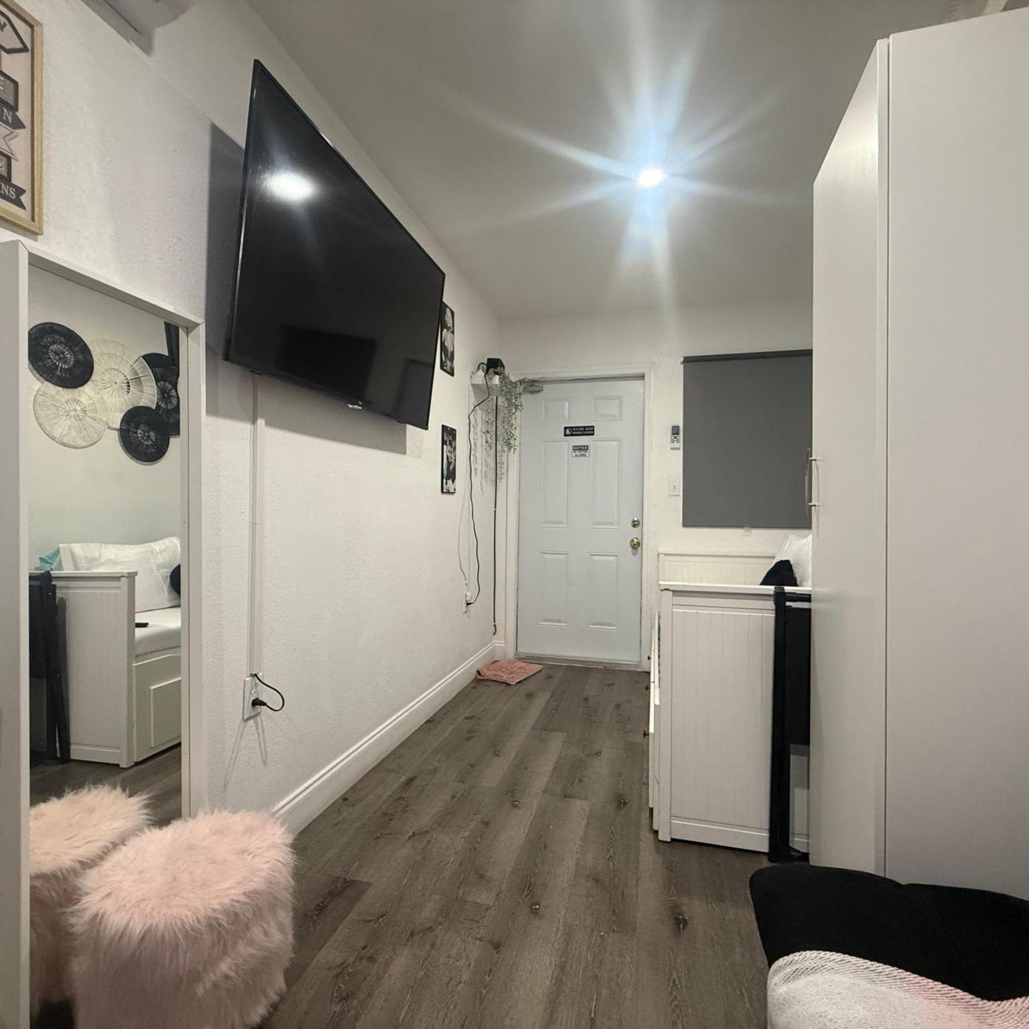 Tiny Place W Private Hot Jacuzzi 7 Min To Miami International Airport Eksteriør billede